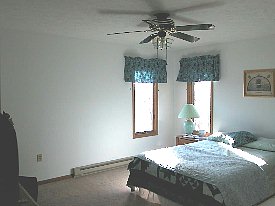 1st Floor Bedroom/Den